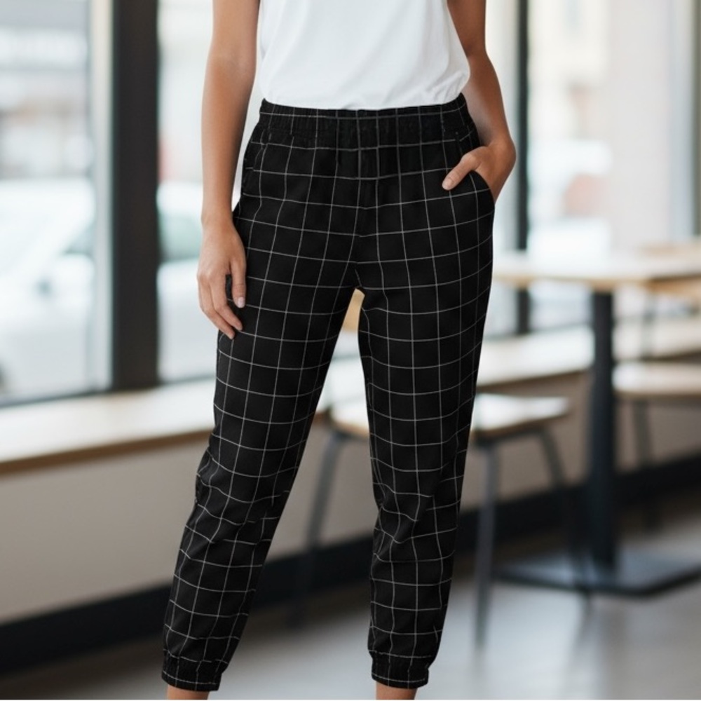 Marine Layer Black White Grid slightly Cropped Pants